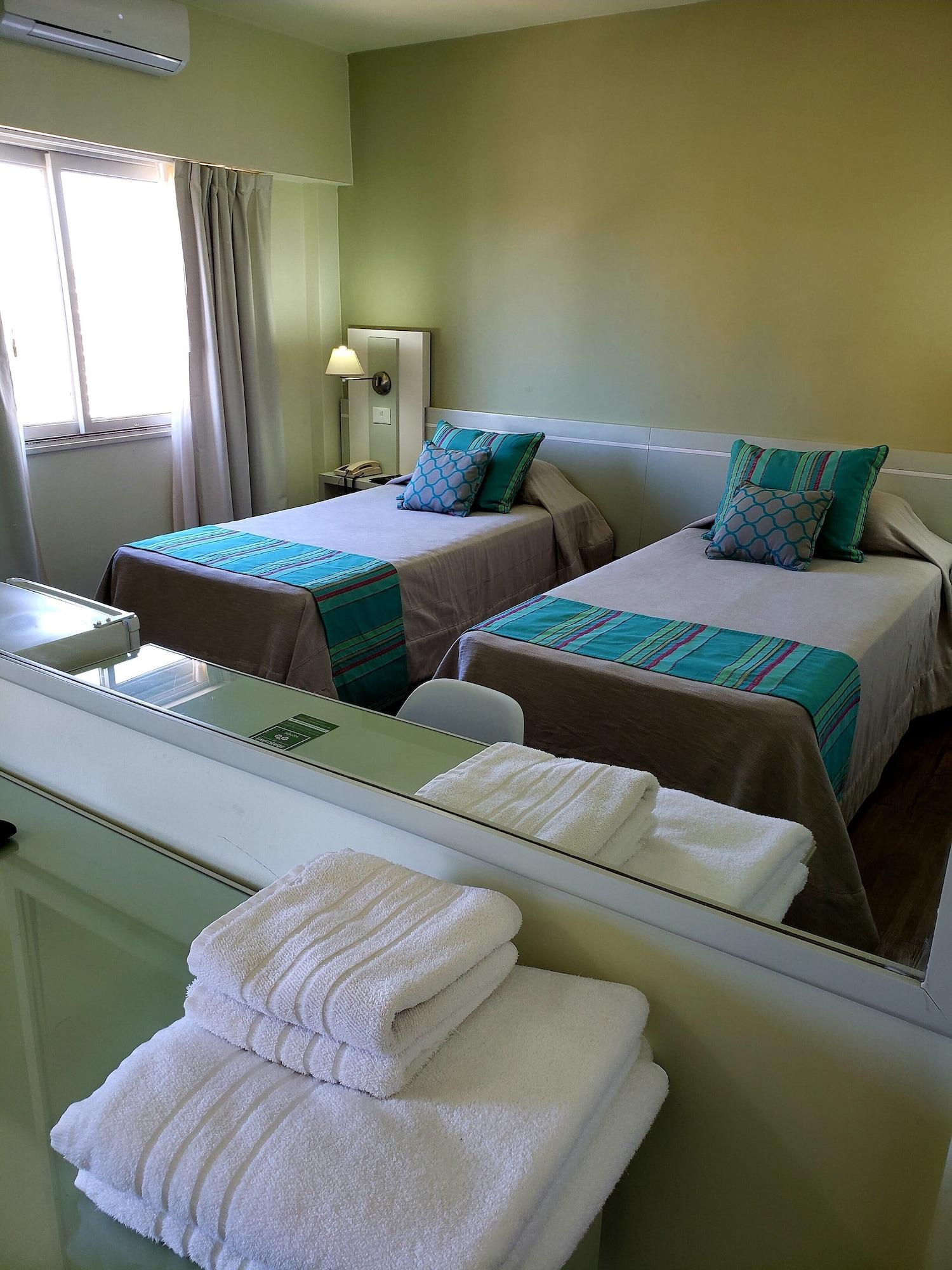 Hotel Continental Posadas Εξωτερικό φωτογραφία