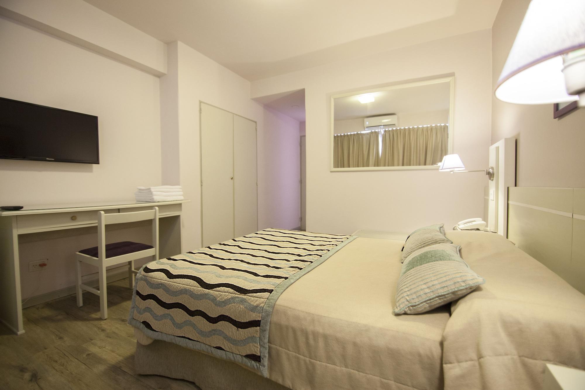 Hotel Continental Posadas Εξωτερικό φωτογραφία