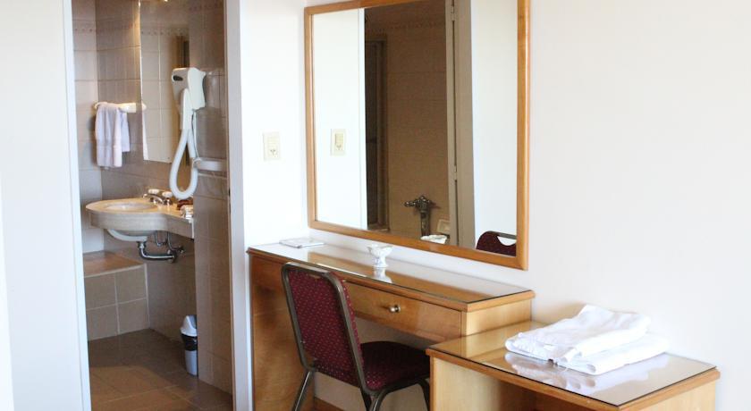 Hotel Continental Posadas Εξωτερικό φωτογραφία